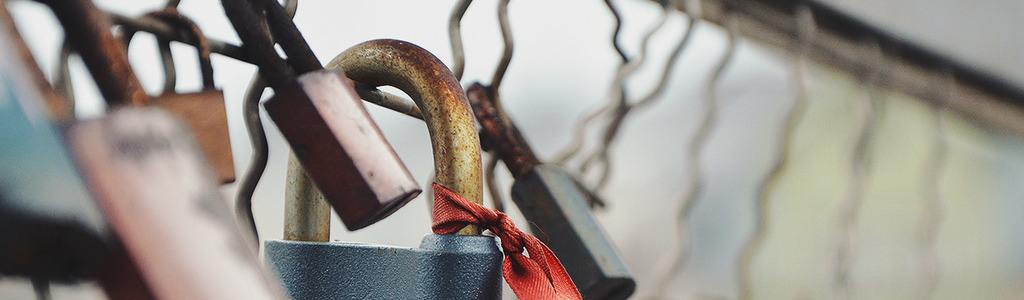 Redis key value storage locks
